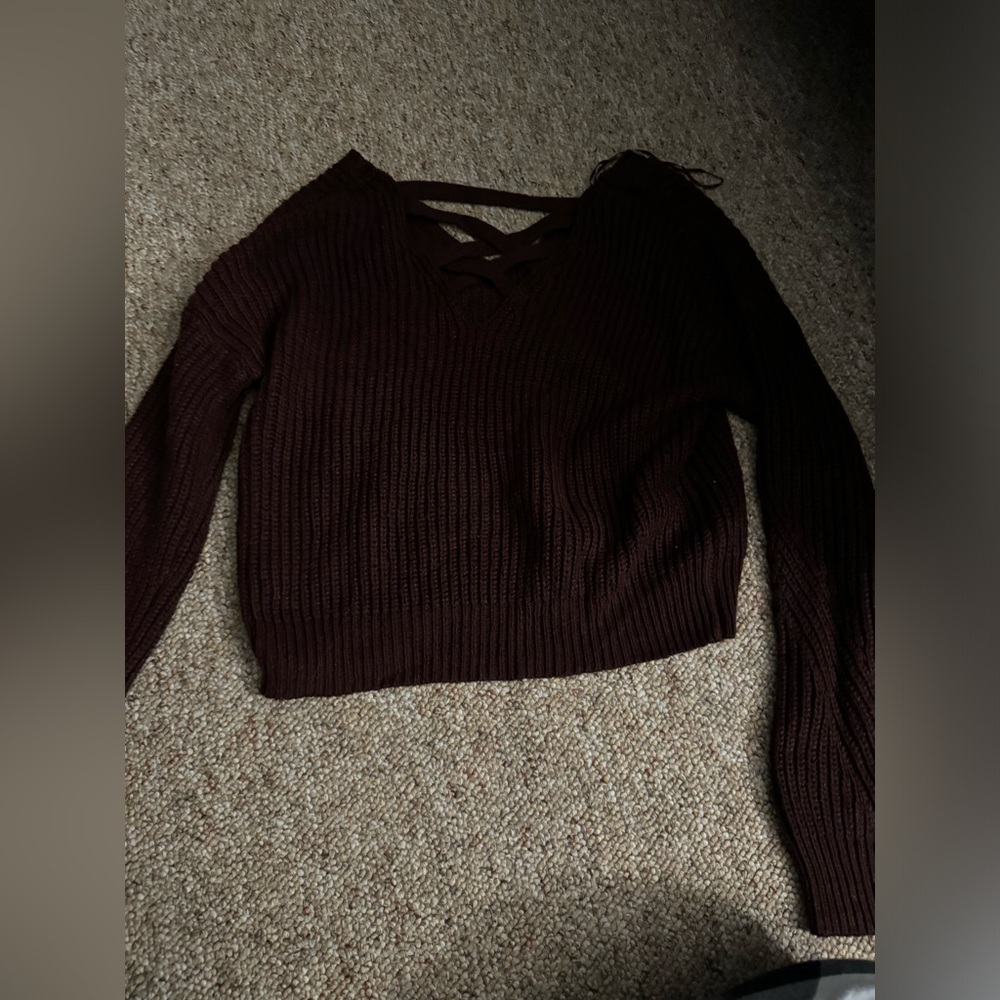 Maroon sweater